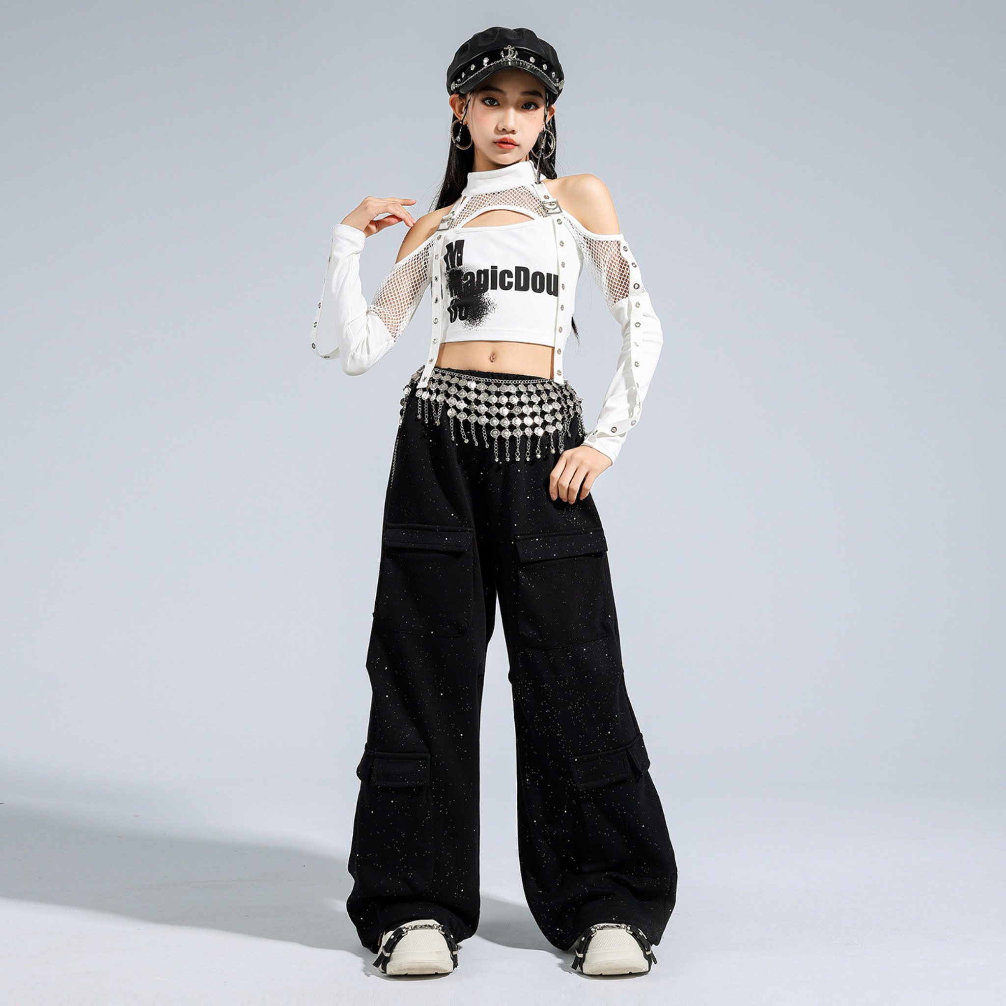 K-POP ホワイトカットアウト ブラックグリッターカーゴセットアップ キッズダンス衣装