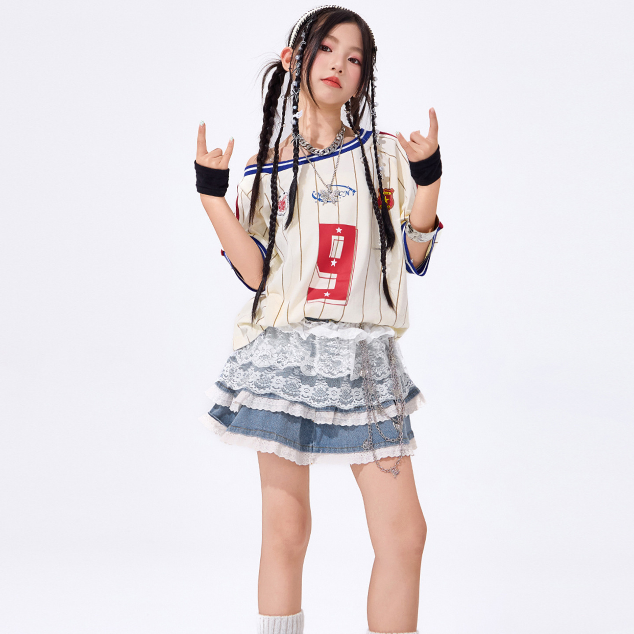 K-POP アイボリーストライプ デニムティアードスカートセットアップ キッズダンス衣装