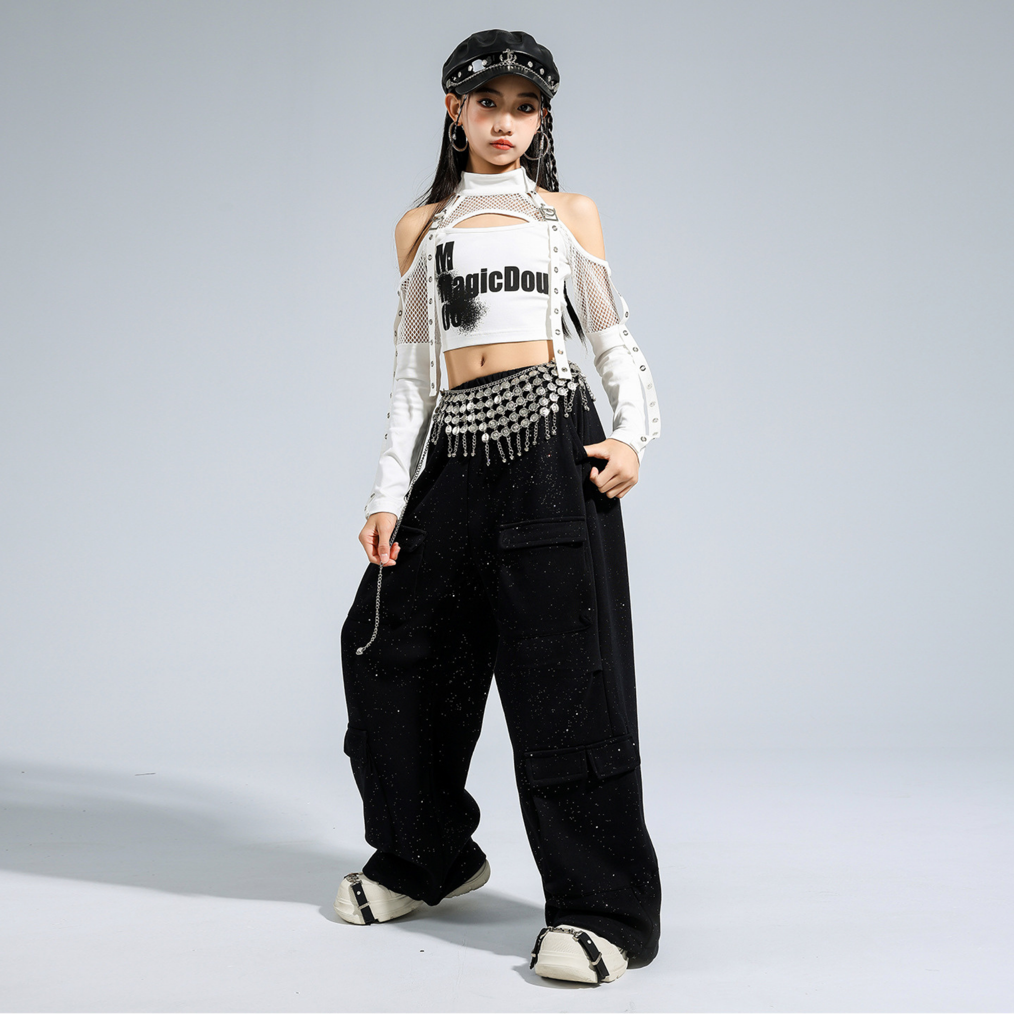 K-POP ホワイトカットアウト ブラックグリッターカーゴセットアップ キッズダンス衣装
