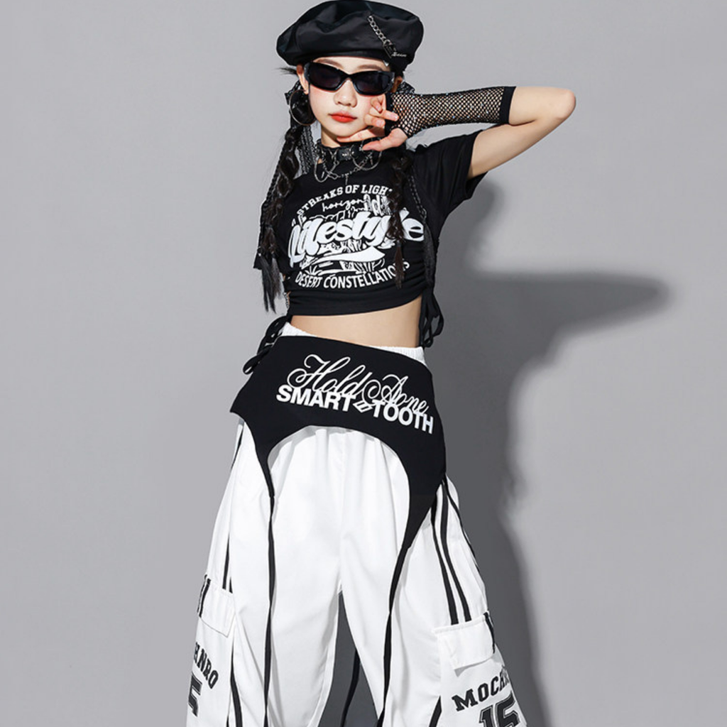 HIPHOP ブラックロゴ ホワイトワイドパンツセットアップ キッズダンス衣装
