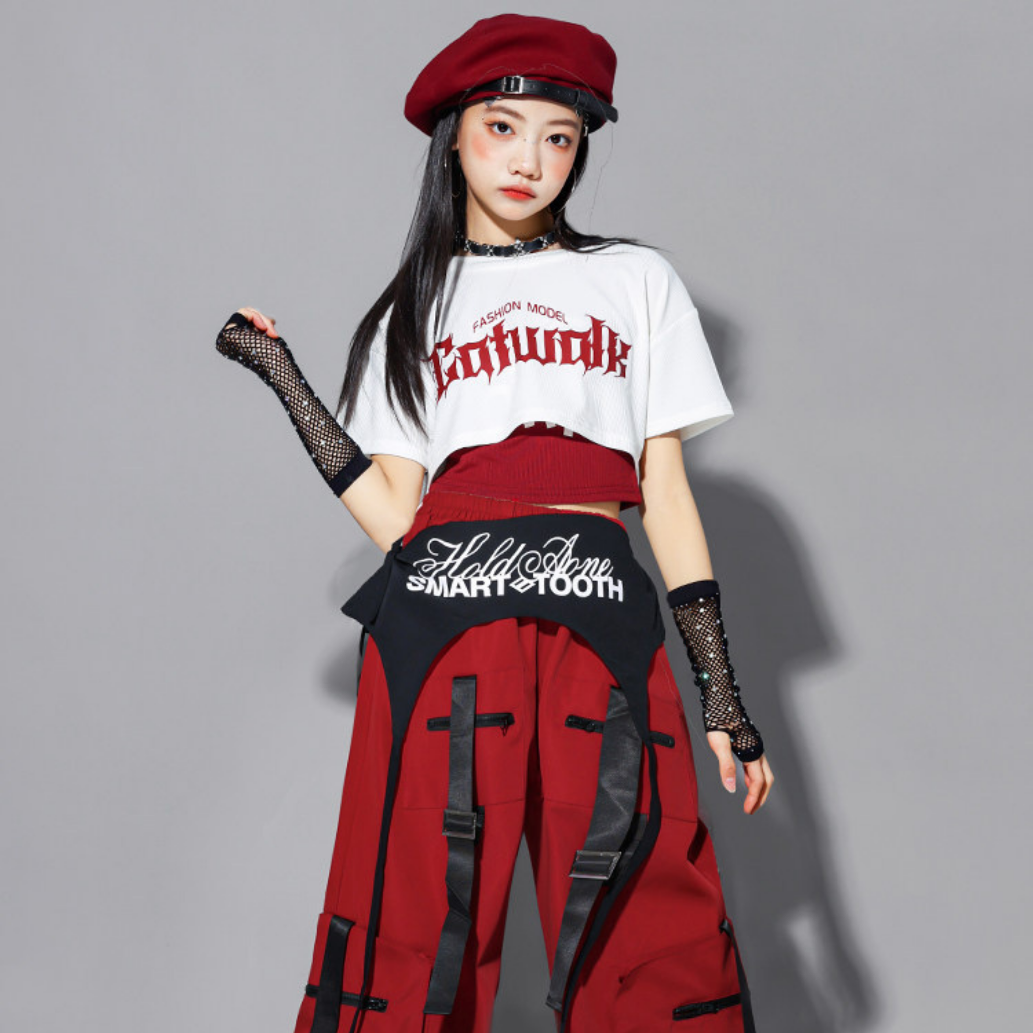 HIPHOP レッドストラップ カーゴパンツセットアップ キッズダンス衣装
