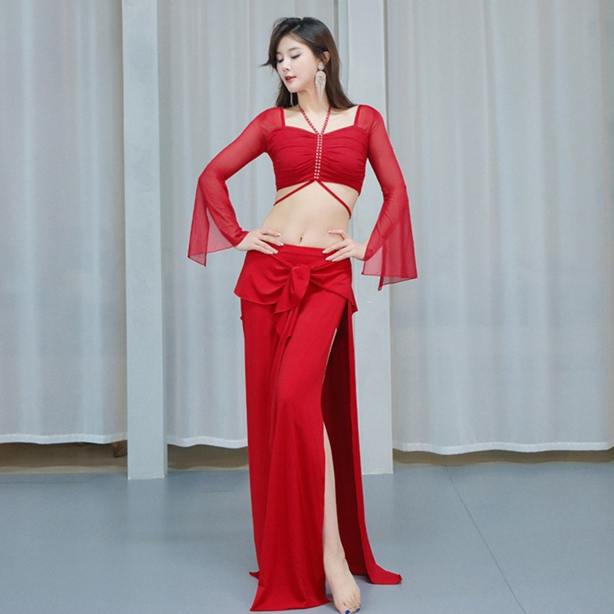 ベリーダンス　レッスンウェア　リボン　ベルスリーブ