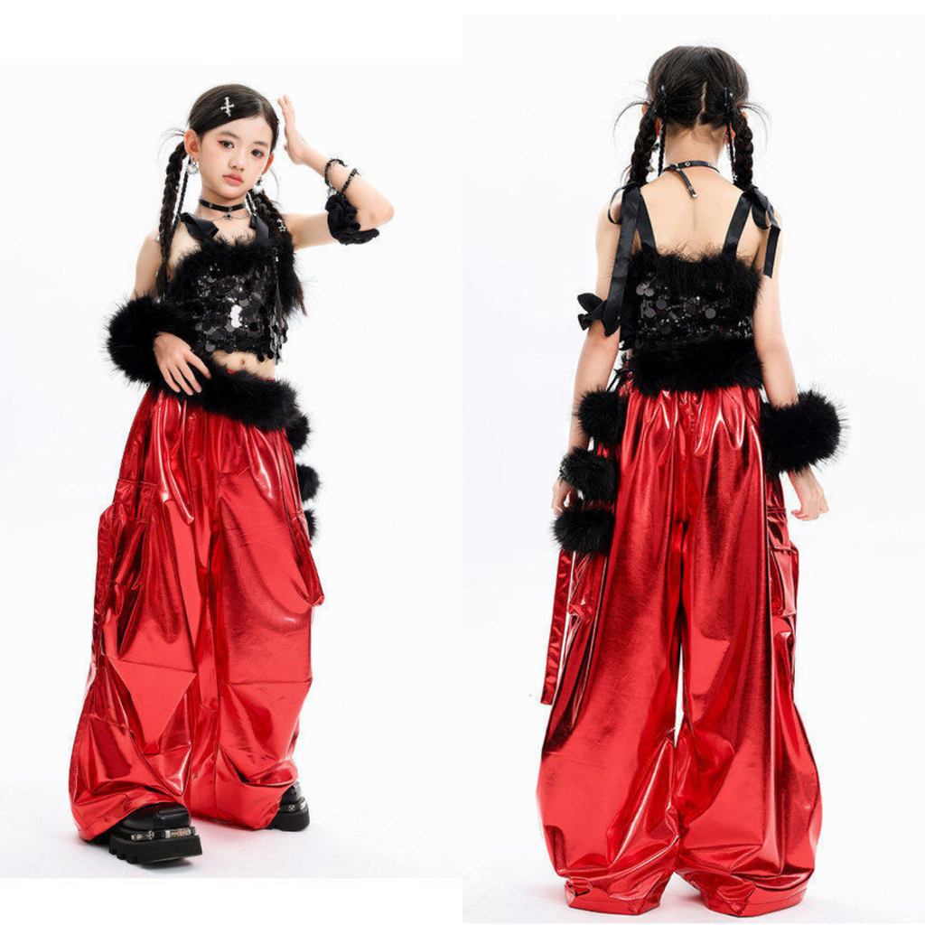GIRLS ブラックフェザー レッドメタリックカーゴセットアップ キッズダンス衣装