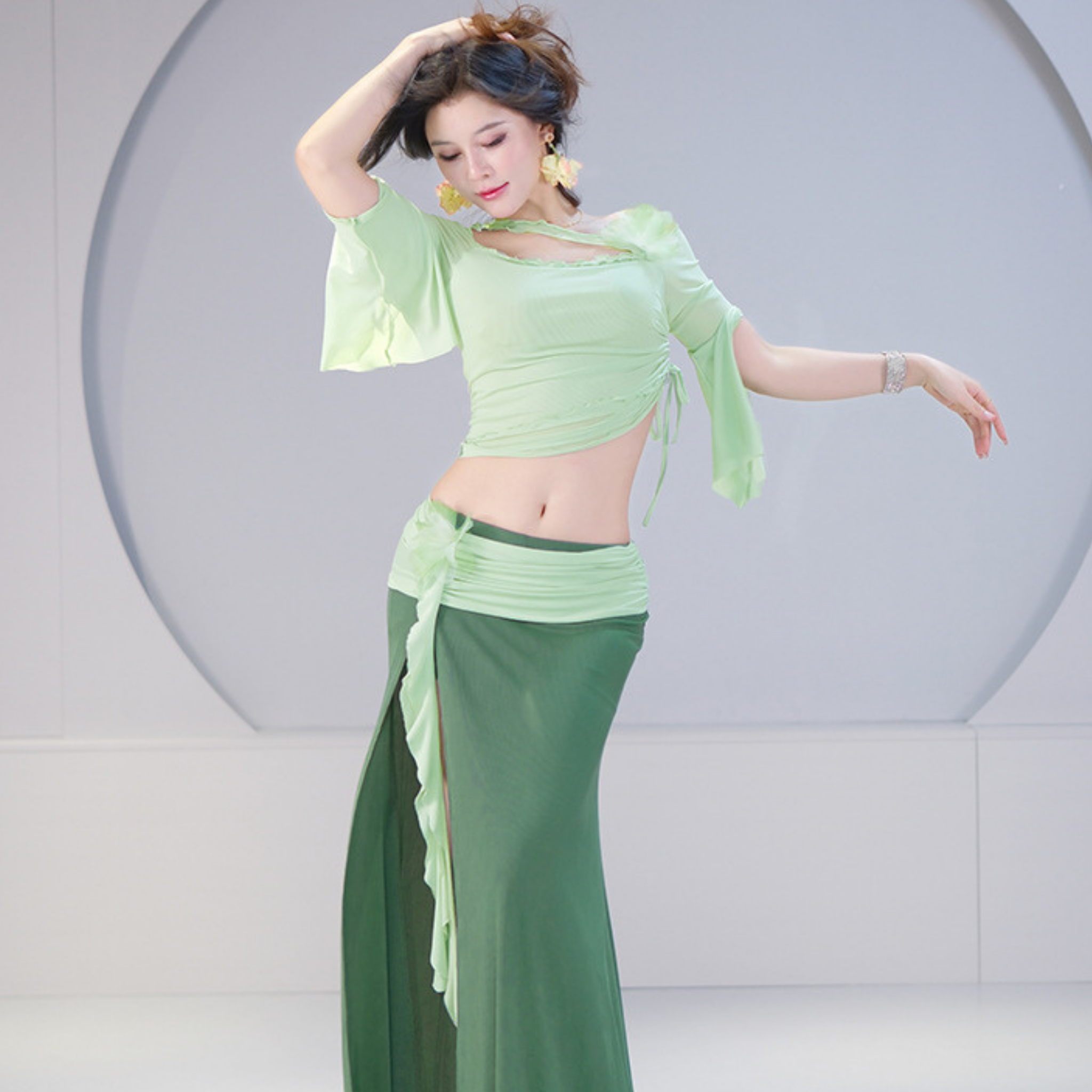 ベリーダンス　レッスンウェア　ドローストリングスタイル