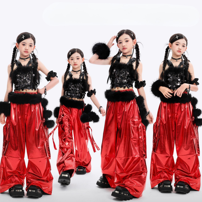 GIRLS ブラックフェザー レッドメタリックカーゴセットアップ キッズダンス衣装