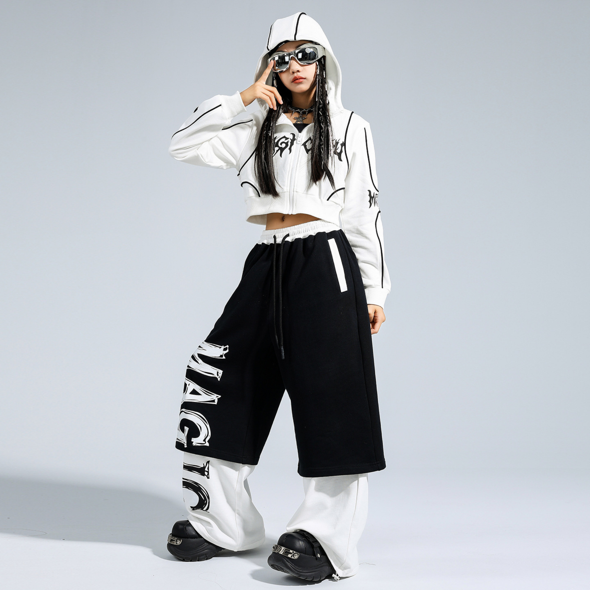 STREET ホワイトグラフィック レイヤードワイドパンツセットアップ キッズダンス衣装
