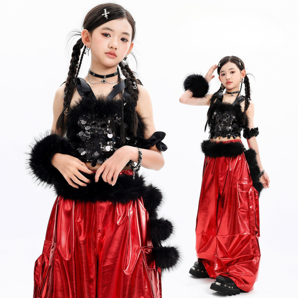 GIRLS ブラックフェザー レッドメタリックカーゴセットアップ キッズダンス衣装