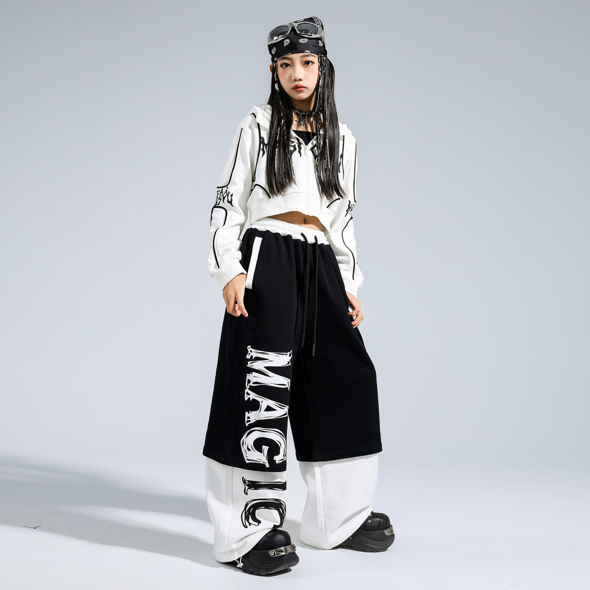 STREET ホワイトグラフィック レイヤードワイドパンツセットアップ キッズダンス衣装