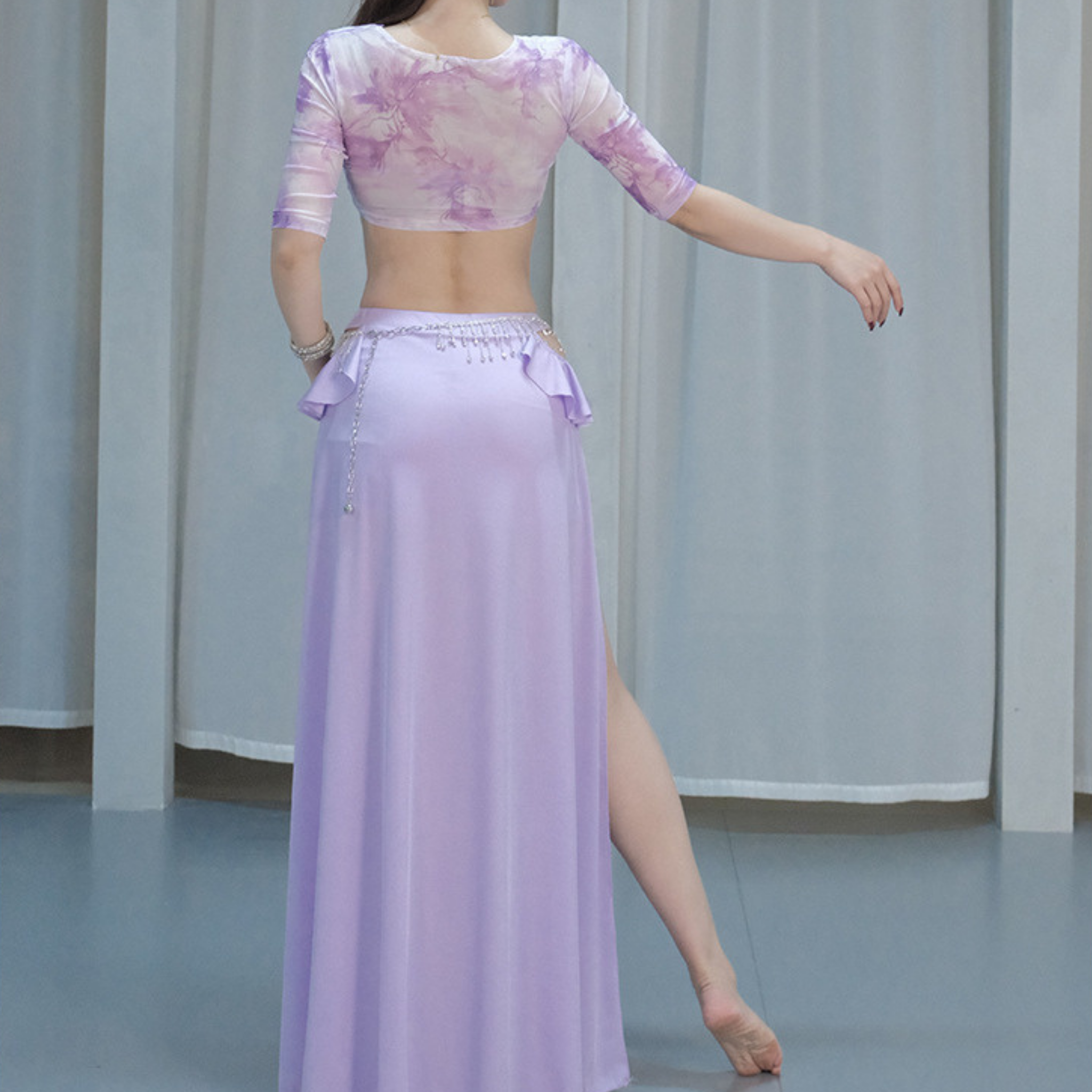 ベリーダンス　レッスンウェア　Vネックフラワー