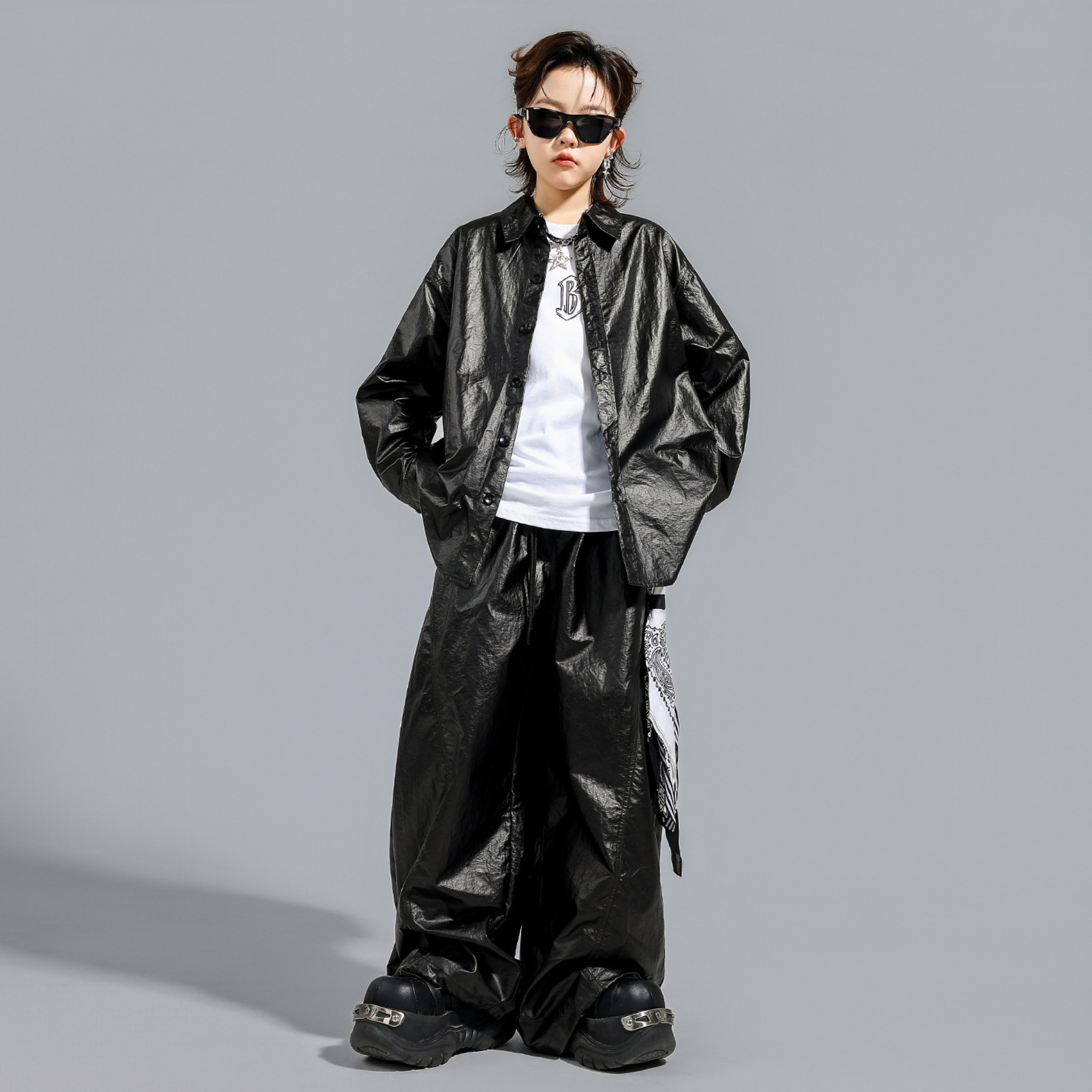 STREET ブラックシャイニー ワイドパンツセットアップ キッズダンス衣装