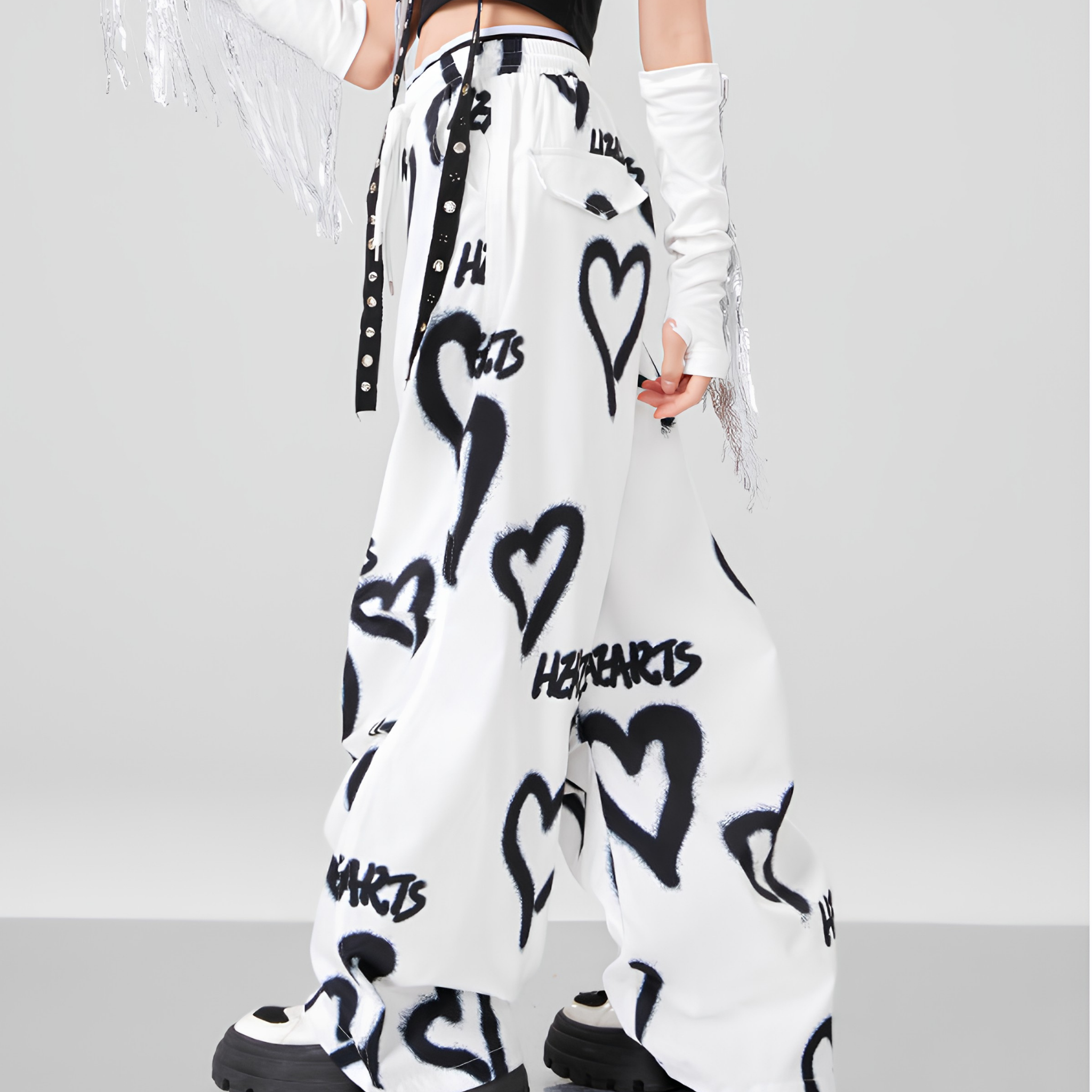 HIPHOP ブラックハート ワイドパンツセットアップ キッズダンス衣装
